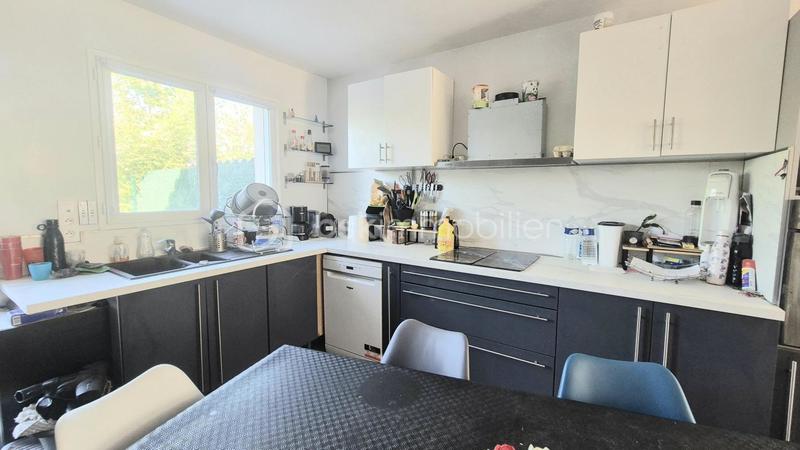 Villa - 80 m² - 4 pièces