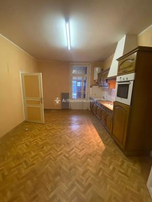 Immeuble - 146 m² - 6 pièces