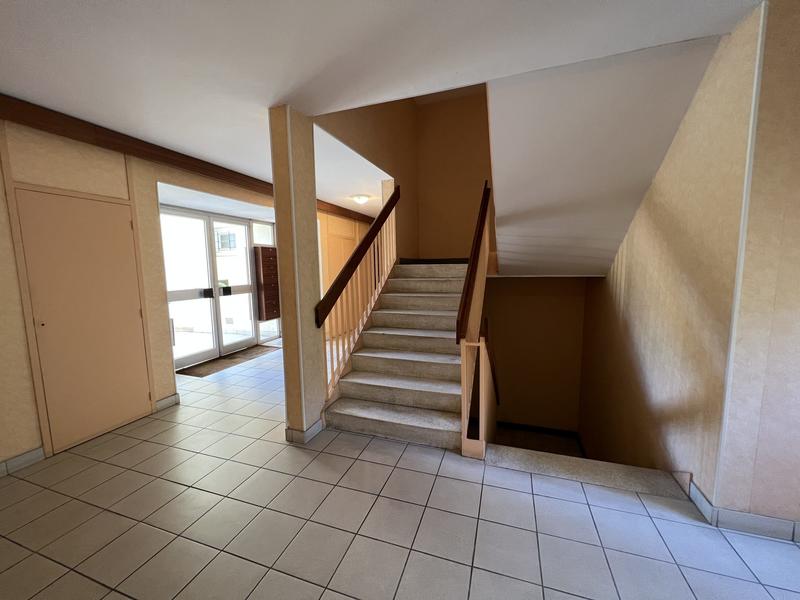 Appartement - 94 m² - 5 pièces