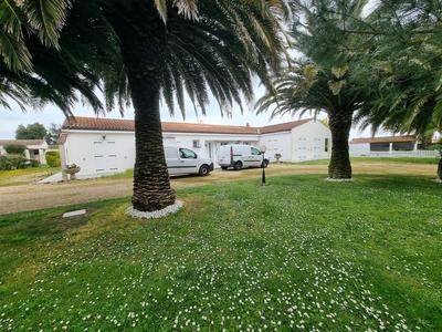 Maison - 179 m² - 6 pièces