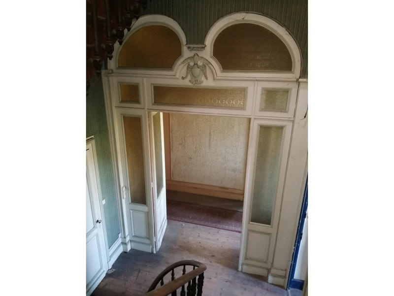 Maison - 350 m² - 11 pièces