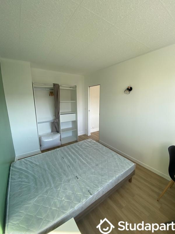 Chambre - 10 m² - 1 pièce