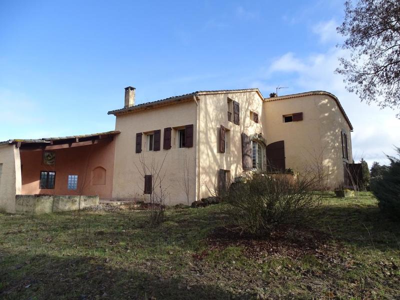 Maison - 138 m² - 5 pièces