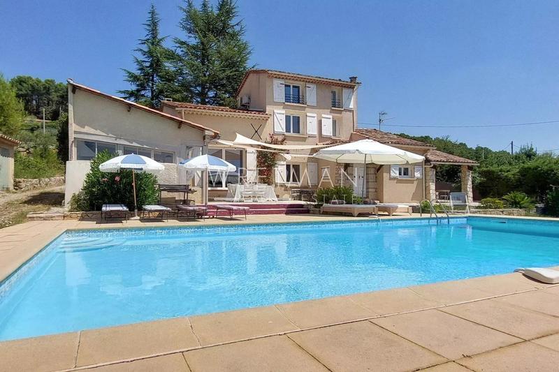 Villa - 150 m² - 7 pièces