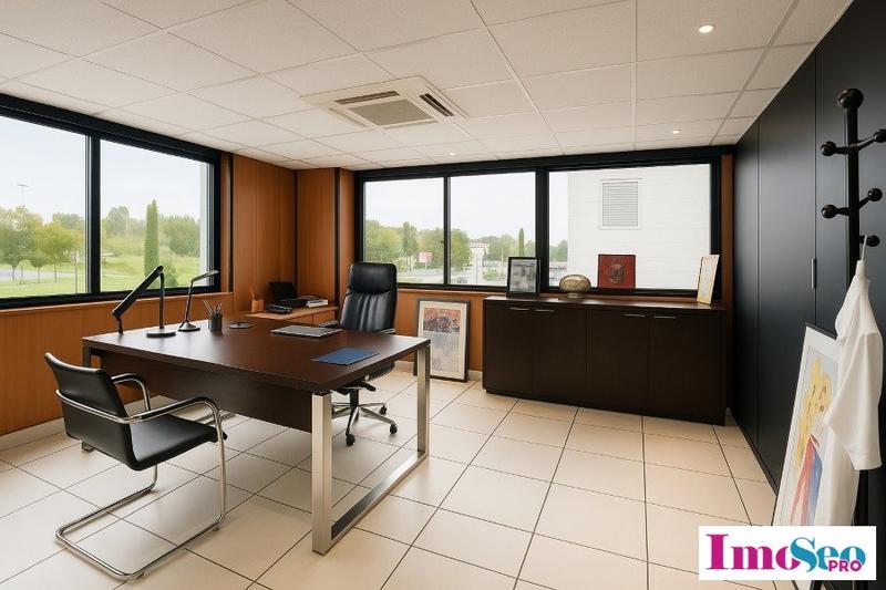 Local d'activité / Entrepôt - 2 230 m²