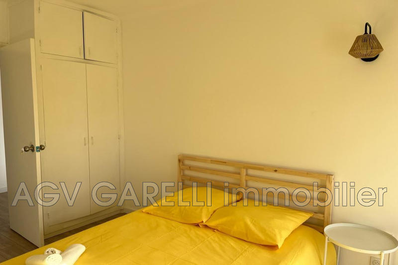 Appartement - 100 m² - 5 pièces