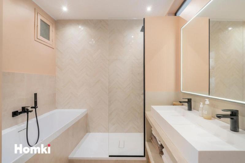 Appartement - 81 m² - 3 pièces