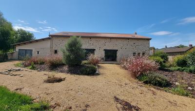 Maison - 280 m² - 4 pièces