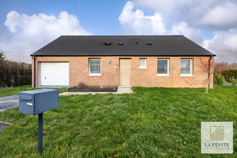 Maison - 95 m² - 5 pièces