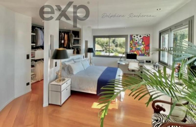 Propriété - 442 m² - 8 pièces