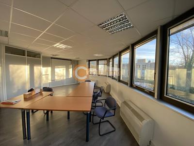 Bureau - 140 m²