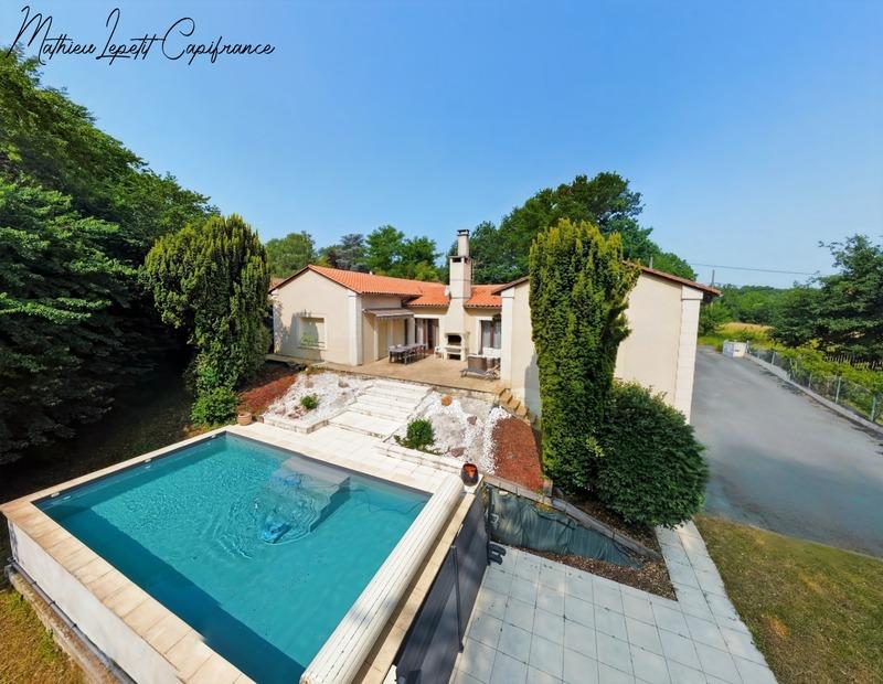 Maison - 190 m² - 6 pièces