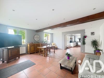 Maison - 138 m² - 5 pièces