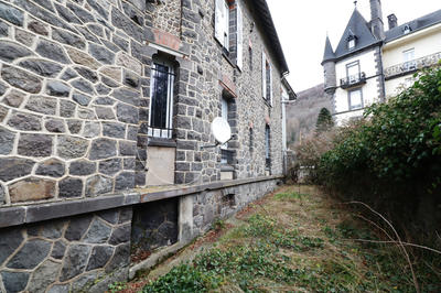 Villa - 200 m² - 13 pièces