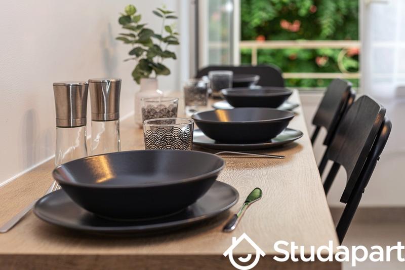 Chambre - 10 m² - 1 pièce