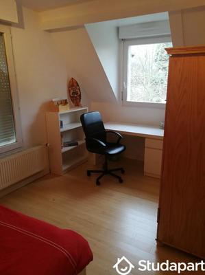 Chambre - 17 m² - 1 pièce