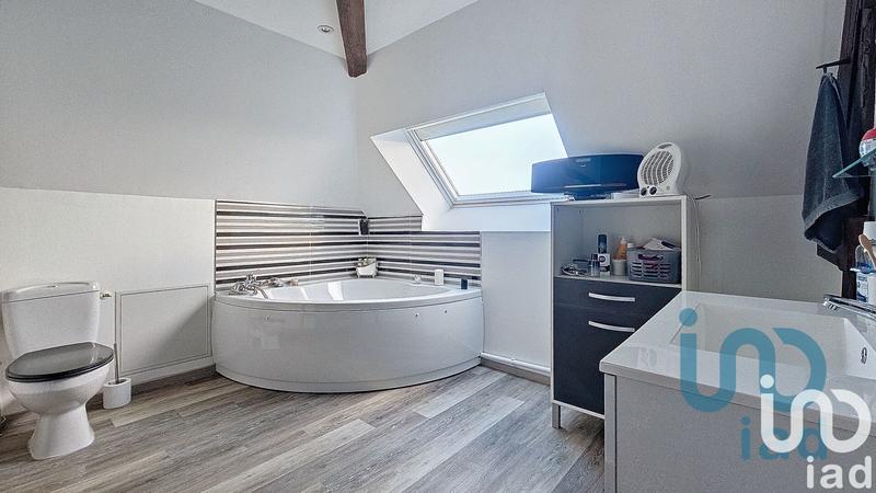 Maison - 180 m² - 8 pièces