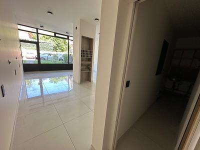 Local commercial - 45 m² - 2 pièces