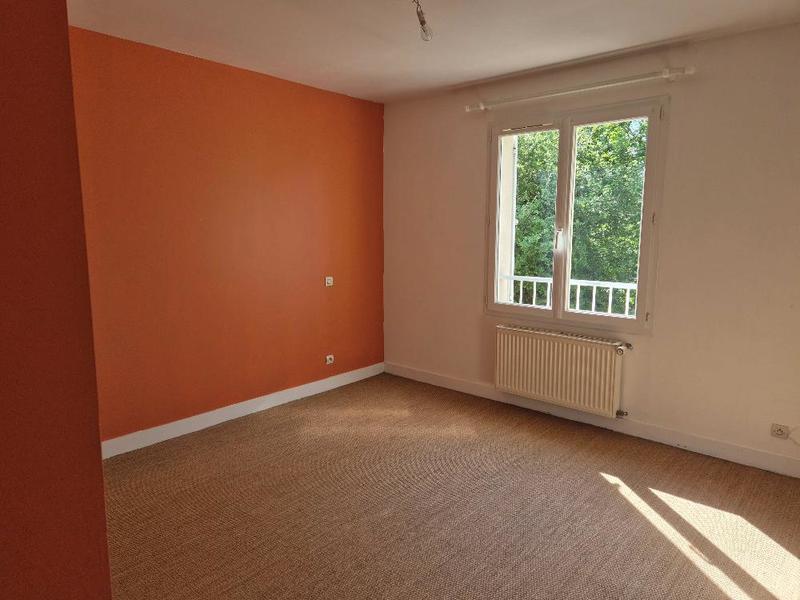 Maison - 210 m² - 8 pièces