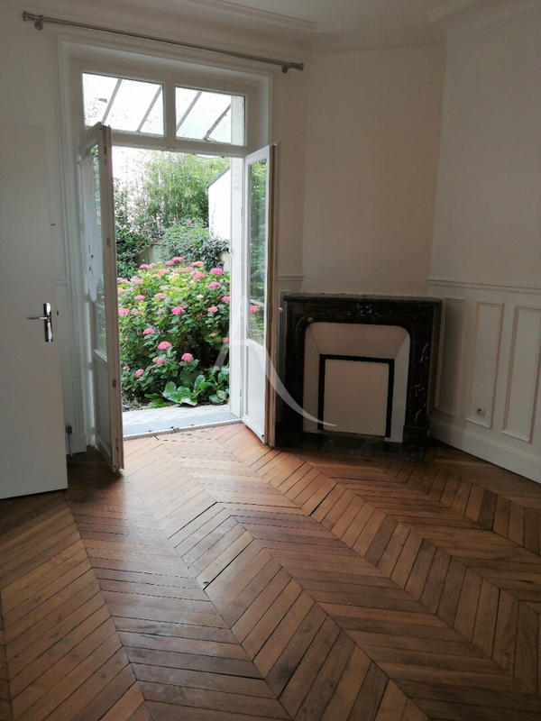 Immeuble - 6 pièces