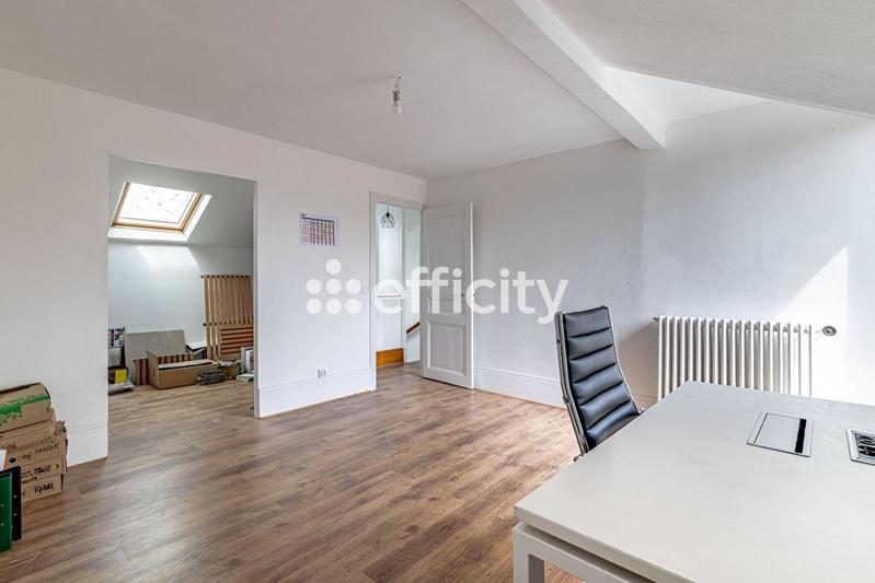 Maison - 105 m² - 4 pièces