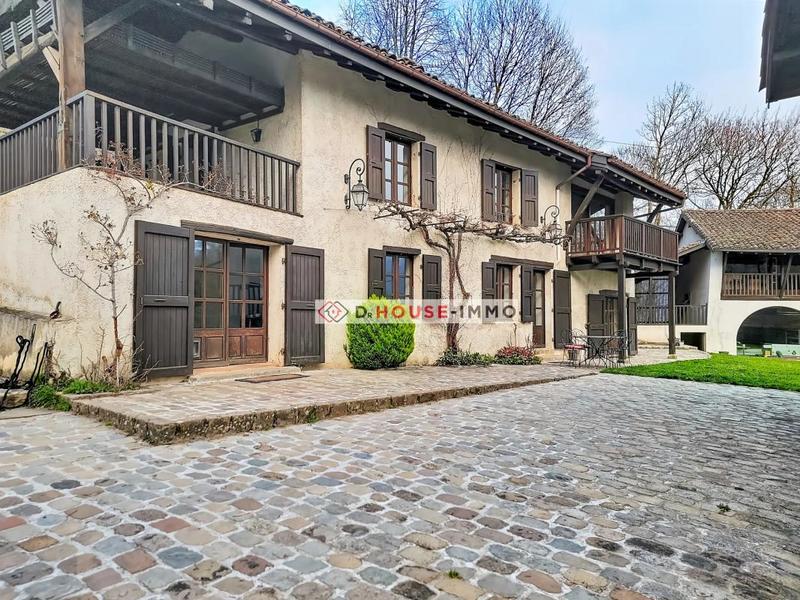 Propriété - 187 m² - 8 pièces