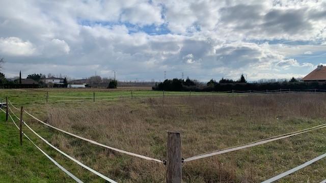 Terrain constructible - 858 m²