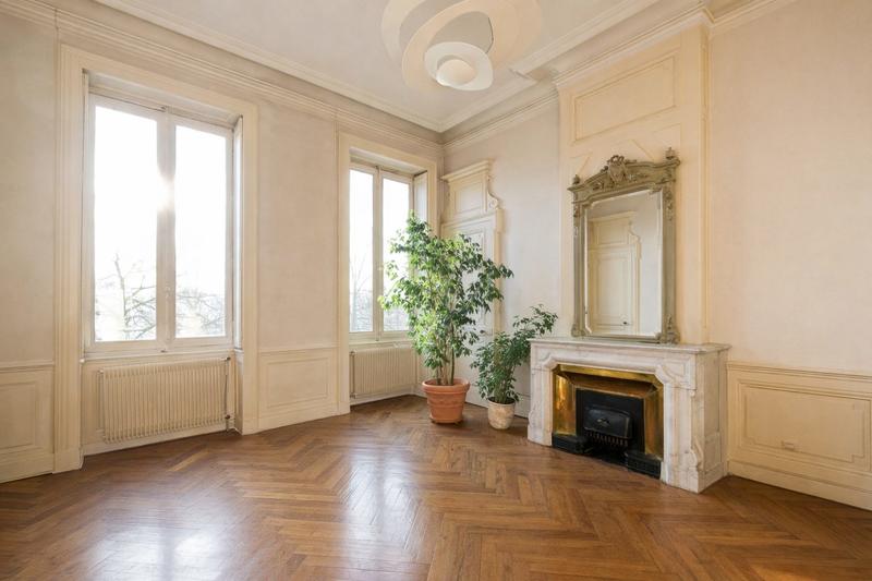 Appartement - 179 m² - 6 pièces