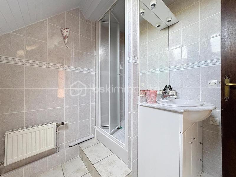 Maison - 295 m² - 12 pièces