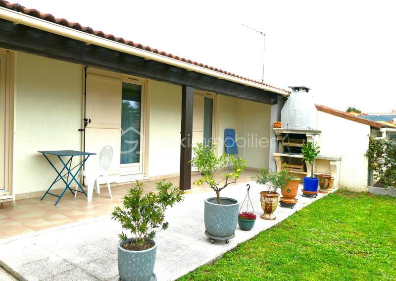 Villa - 100 m² - 6 pièces