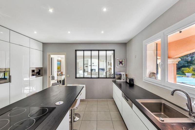 Villa - 175 m² - 5 pièces