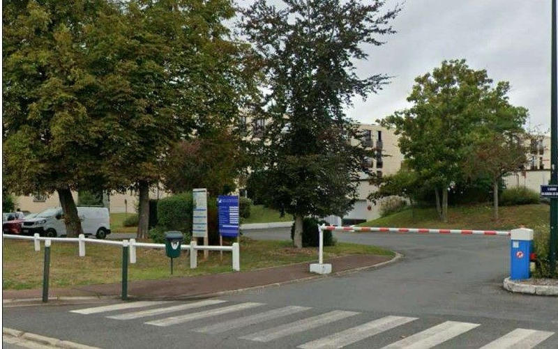 Parking / Garage - 63 m²