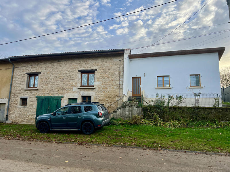 Maison - 104 m² - 4 pièces