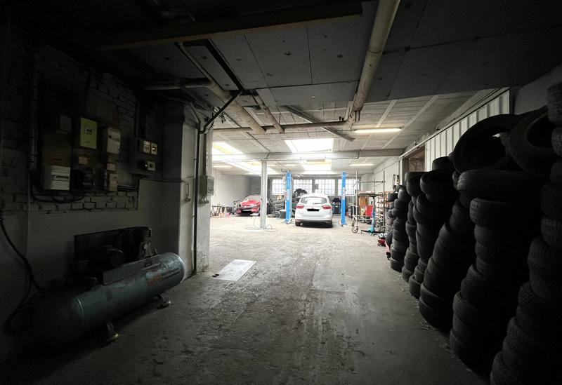 Maison - 320 m² - 10 pièces