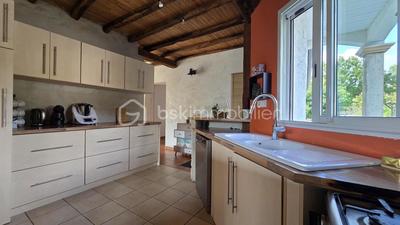 Maison - 178 m² - 6 pièces