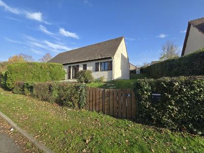 Maison - 93 m² - 5 pièces