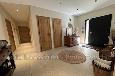 Villa - 277 m² - 10 pièces