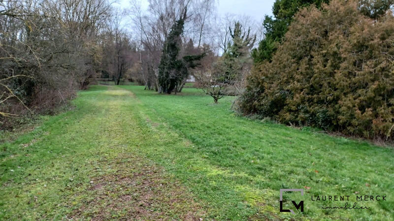 Fonds de commerce - 1 790 m²