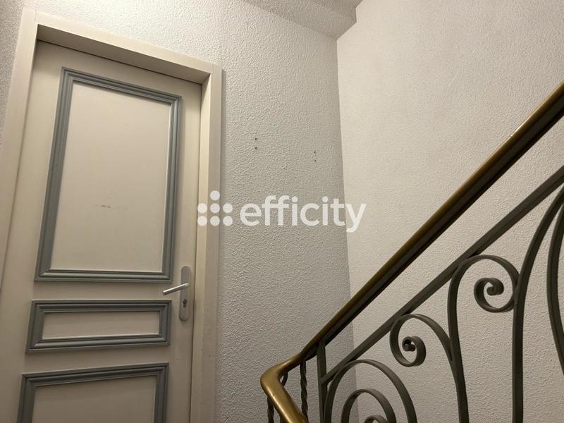 Immeuble - 160 m² - 7 pièces