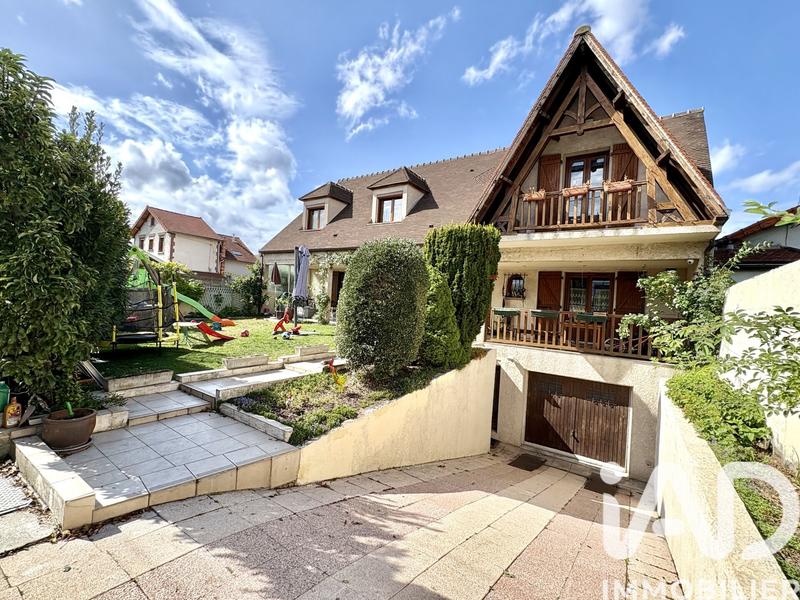 Maison - 176 m² - 6 pièces