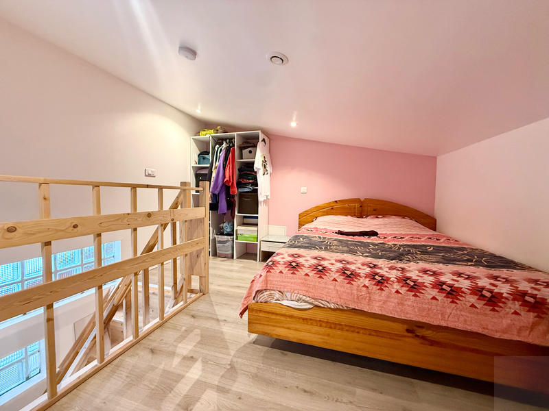 Maison - 277 m² - 8 pièces