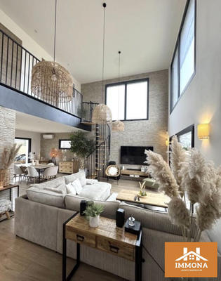 Maison contemporaine - 220 m² - 9 pièces