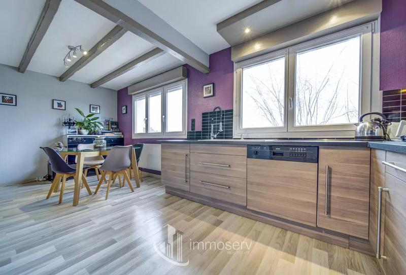 Appartement - 92 m² - 6 pièces