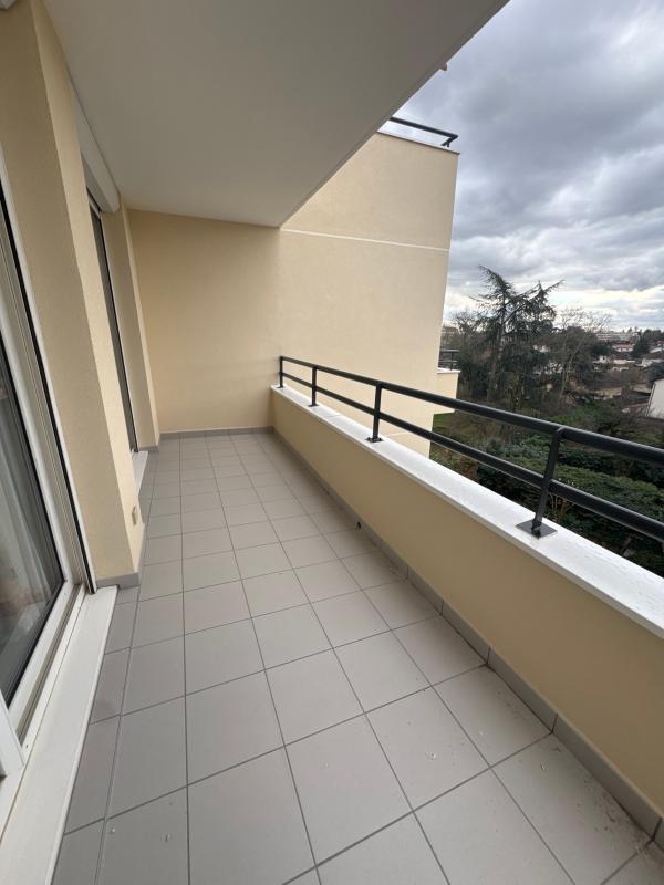 Appartement - 111 m² - 4 pièces