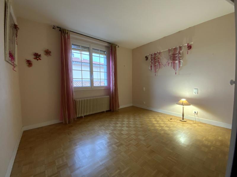 Maison - 310 m² - 7 pièces