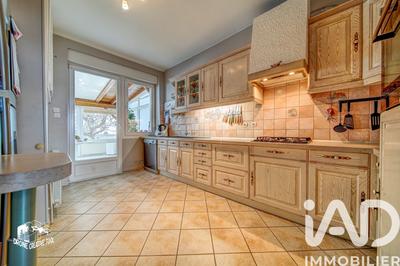 Maison - 146 m² - 8 pièces