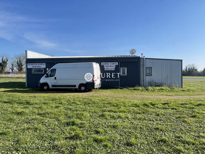 Local d'activités - 160 m²