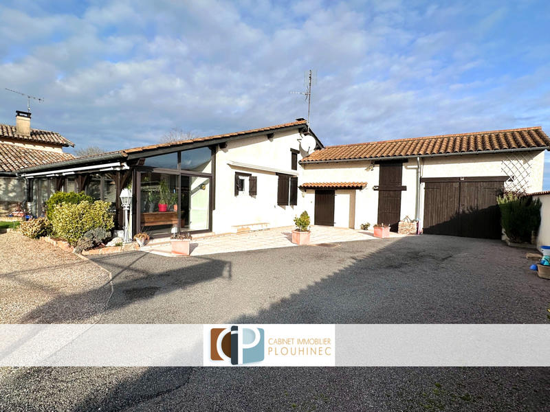 Maison - 90 m² - 5 pièces