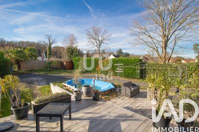 Maison - 100 m² - 6 pièces