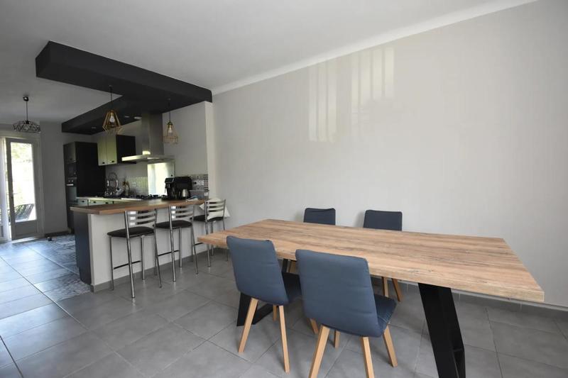 Maison - 144 m² - 5 pièces